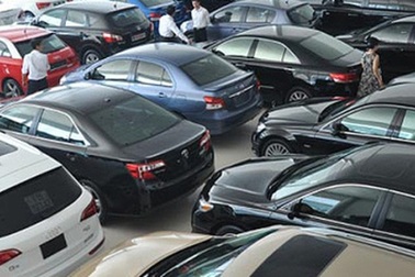 Lần đầu mua ô tô, chọn xe mới hay xe cũ?