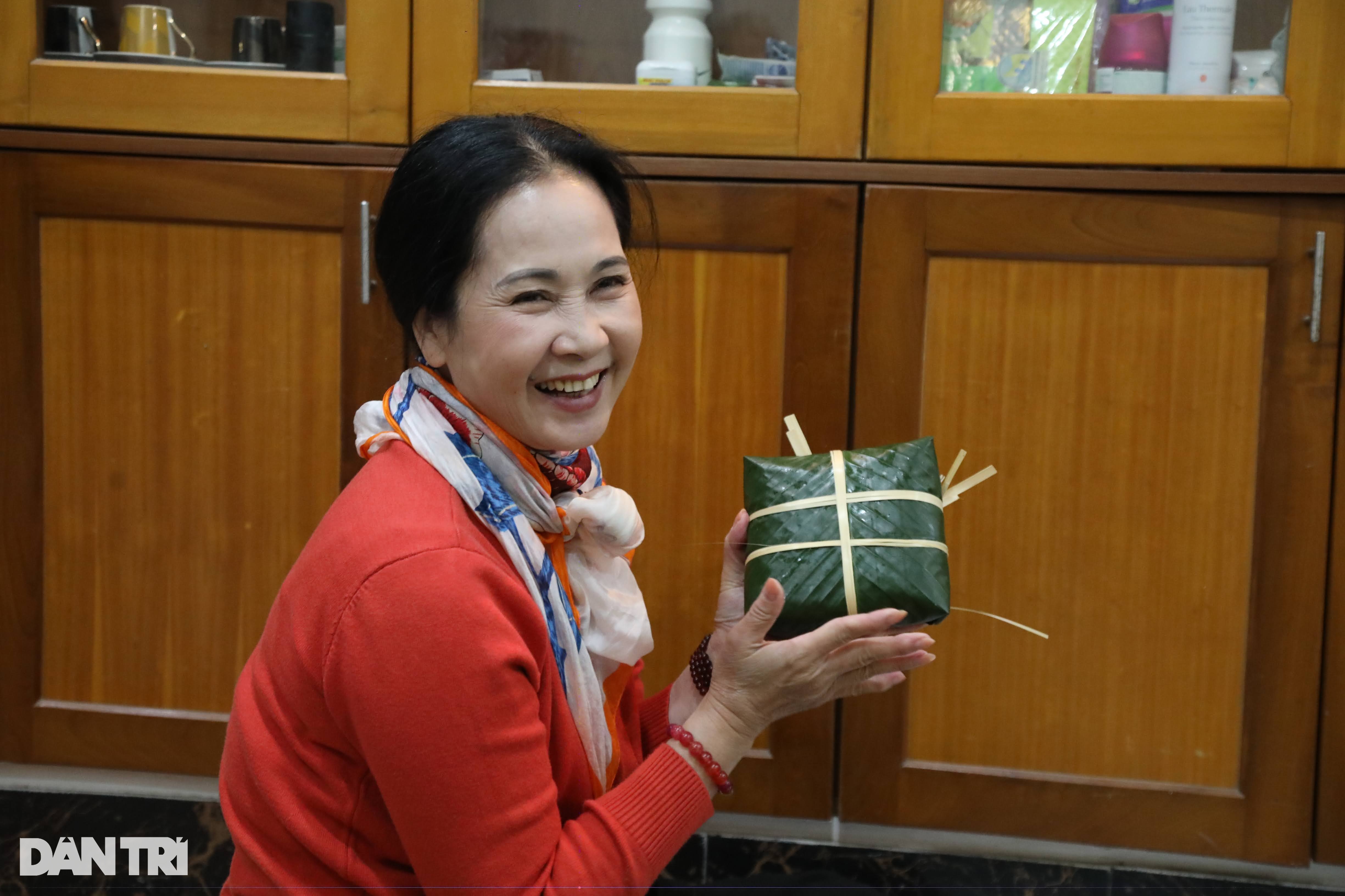Cuộc sống đời thường khác hẳn mẹ chồng ghê gớm trên phim của NSND Lan Hương - 8 Cuộc sống đời thường khác hẳn mẹ chồng ghê gớm trên phim của NSND Lan Hương - 8