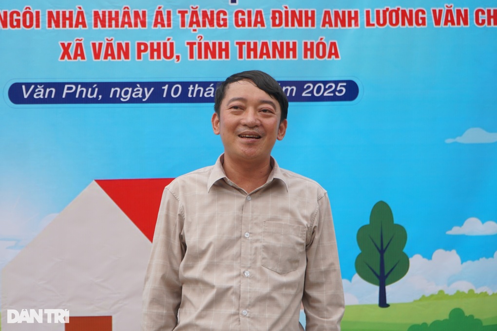 Người đàn ông trời đày và niềm vui vỡ òa vì sắp có nhà mới - 2 Người đàn ông trời đày và niềm vui vỡ òa vì sắp có nhà mới - 2