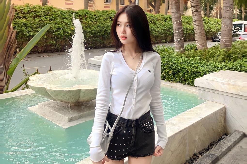Sao nhí Bảo An ngày càng xinh đẹp, diện váy áo quyến rũ ở tuổi 17 - 2 Sao nhí Bảo An ngày càng xinh đẹp, diện váy áo quyến rũ ở tuổi 17 - 2