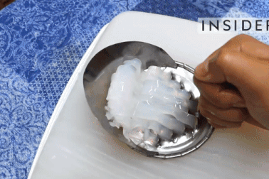 Mỳ thạch buồn - Ăn để “giải quyết” nỗi buồn