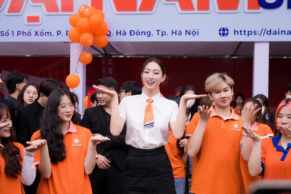 Lương Thùy Linh: Không có ngôi trường tốt nhất, chỉ có ngôi trường phù hợp nhất... - 4 Lương Thùy Linh: Không có ngôi trường tốt nhất, chỉ có ngôi trường phù hợp nhất... - 4