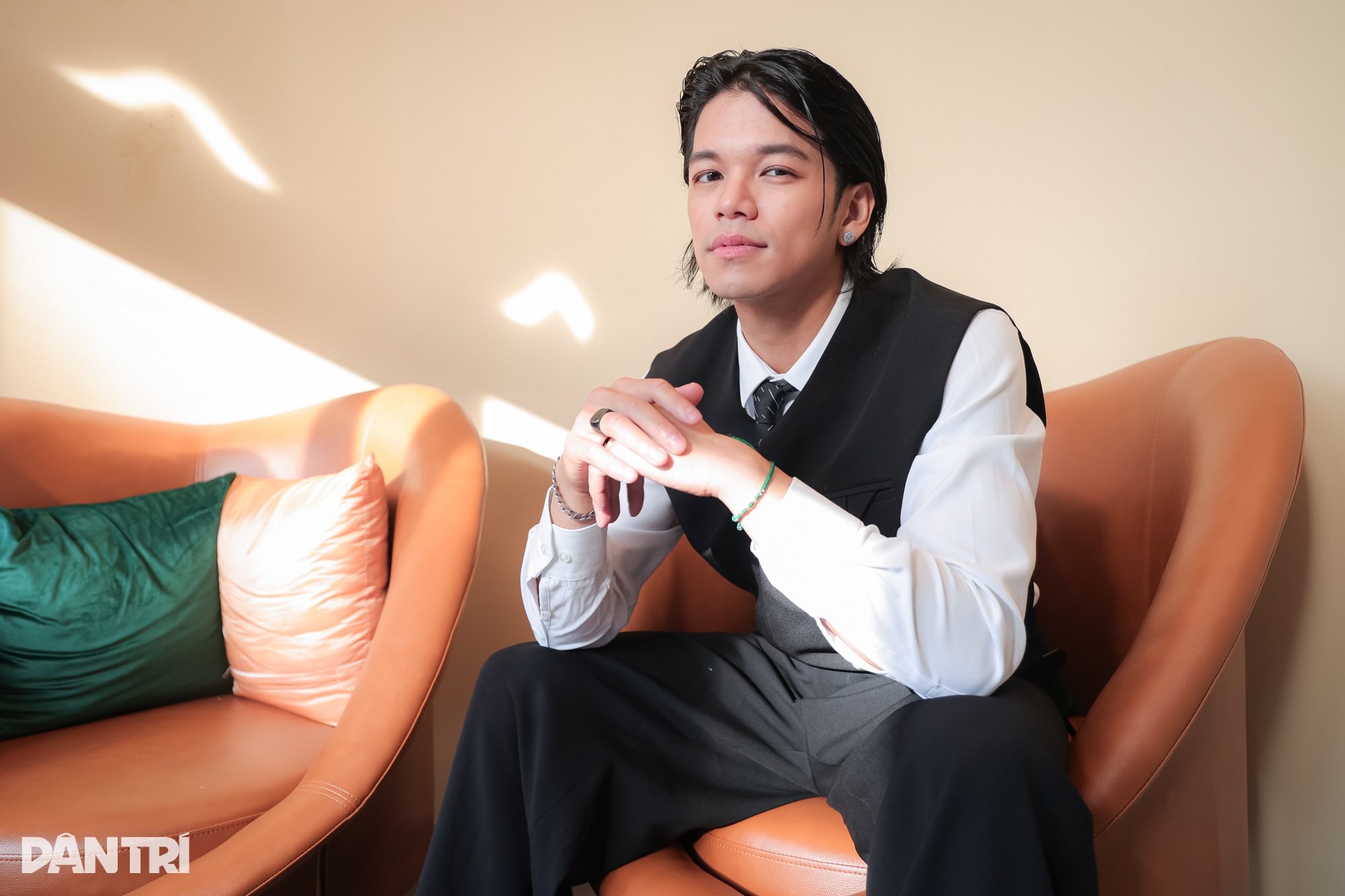 (S)TRONG Trọng Hiếu: Âm nhạc giúp tôi chữa lành nỗi đau - 2 (S)TRONG Trọng Hiếu: Âm nhạc giúp tôi chữa lành nỗi đau - 2