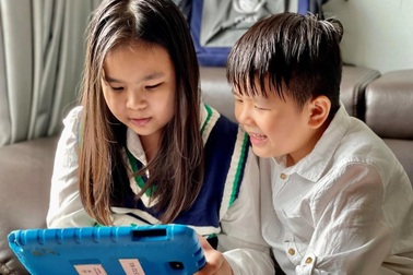 POLY English Việt Nam ra mắt POLY ONE - nền tảng học tập trực tuyến đa phương tiện