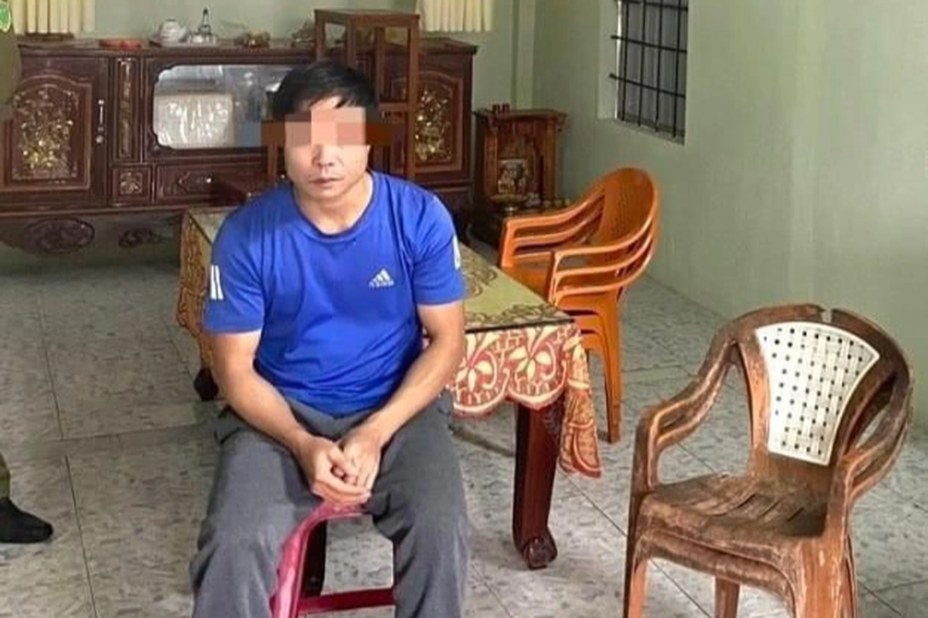 Người đàn ông chém con trai 2 tuổi tử vong, vợ nguy kịch - 1 Người đàn ông chém con trai 2 tuổi tử vong, vợ nguy kịch - 1