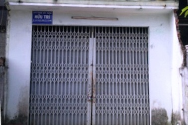 Giám đốc nợ lương công nhân, nhốt hai mẹ con đến đòi tiền