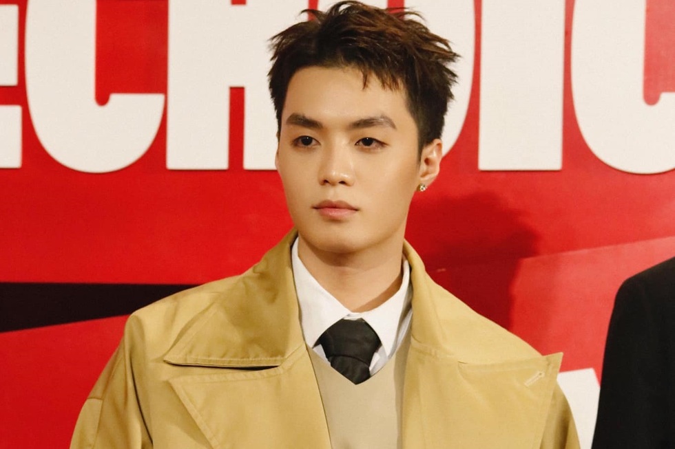 Nghệ sĩ vướng ồn ào năm 2024: Bị cấm diễn, mất hợp đồng, khán giả quay lưng - 2 Nghệ sĩ vướng ồn ào năm 2024: Bị cấm diễn, mất hợp đồng, khán giả quay lưng - 2