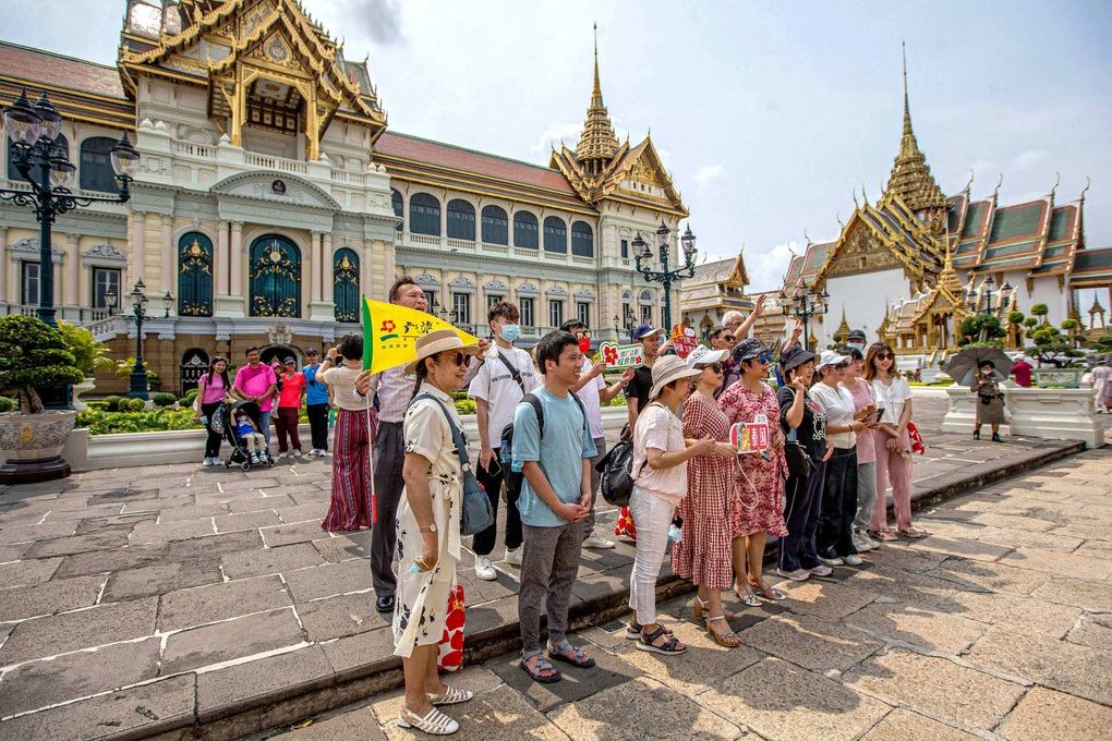 Du lịch Thái Lan mệt mỏi, lo thất thế ở sân nhà vì một lý do chẳng ngờ - 1 Du lịch Thái Lan mệt mỏi, lo thất thế ở sân nhà vì một lý do chẳng ngờ - 1