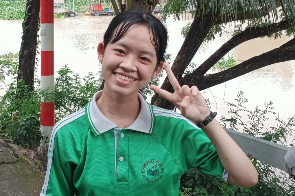 Nữ sinh đạt điểm 10 Ngữ văn ước mơ trở thành doanh nhân - 1 Nữ sinh đạt điểm 10 Ngữ văn ước mơ trở thành doanh nhân - 1
