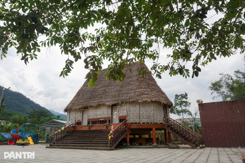 Có gì bên trong biểu tượng văn hóa của người Cơ Tu ở Đà Nẵng - 3 Có gì bên trong biểu tượng văn hóa của người Cơ Tu ở Đà Nẵng - 3