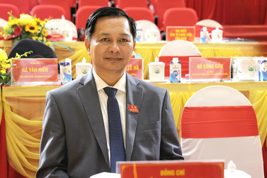 Chủ tịch Thành phố Cần Thơ Trần Văn Lâu giữ chức Bí thư Vĩnh Long - 1 Chủ tịch Thành phố Cần Thơ Trần Văn Lâu giữ chức Bí thư Vĩnh Long - 1