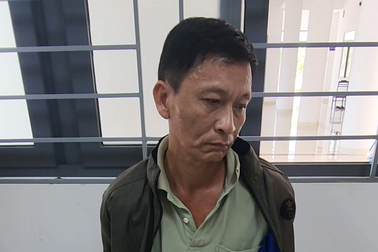 Bắt khẩn cấp nghi phạm đâm chết 2 người vì ghen tuông với vợ cũ