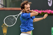 Medvedev thắng "thần tốc" ở trận ra quân Miami Open