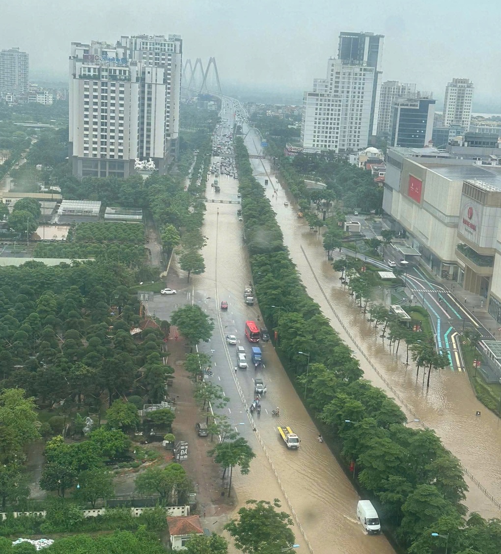 Hà Nội gấp rút xử lý “rốn ngập trên đường Võ Chí Công - 1 Hà Nội gấp rút xử lý “rốn ngập trên đường Võ Chí Công - 1