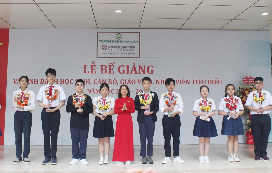 Học sinh Trường THCS Thanh Xuân thắng lớn với 1.036 giải thưởng - 4 Học sinh Trường THCS Thanh Xuân thắng lớn với 1.036 giải thưởng - 4