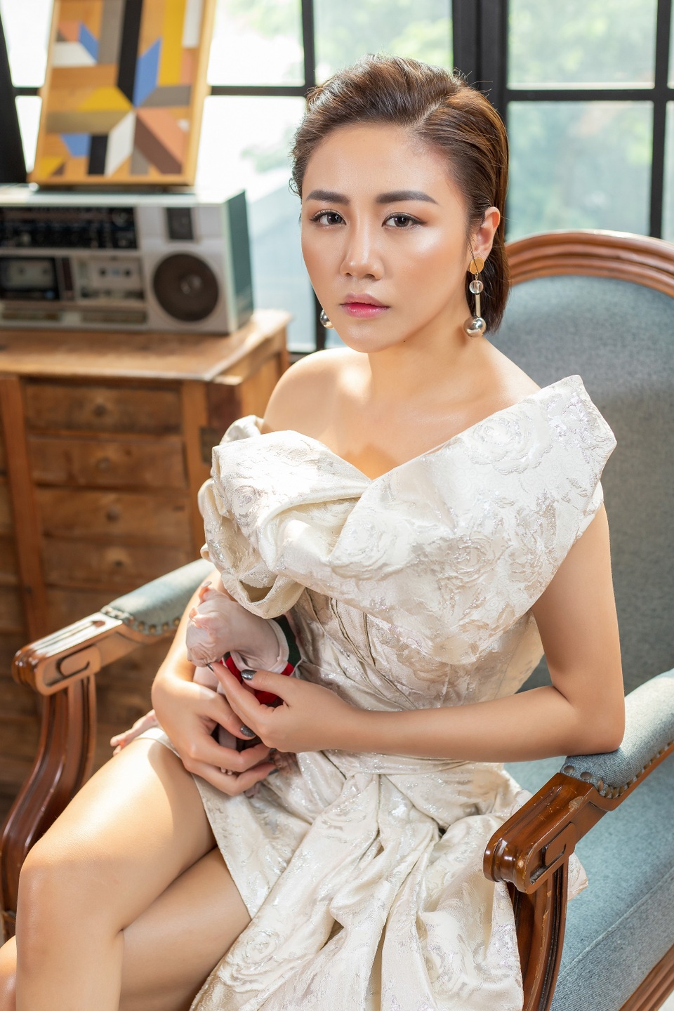 Văn Mai Hương trở lại mạnh mẽ sau ồn ào bị tung clip nhạy cảm - 3 Văn Mai Hương trở lại mạnh mẽ sau ồn ào bị tung clip nhạy cảm - 3