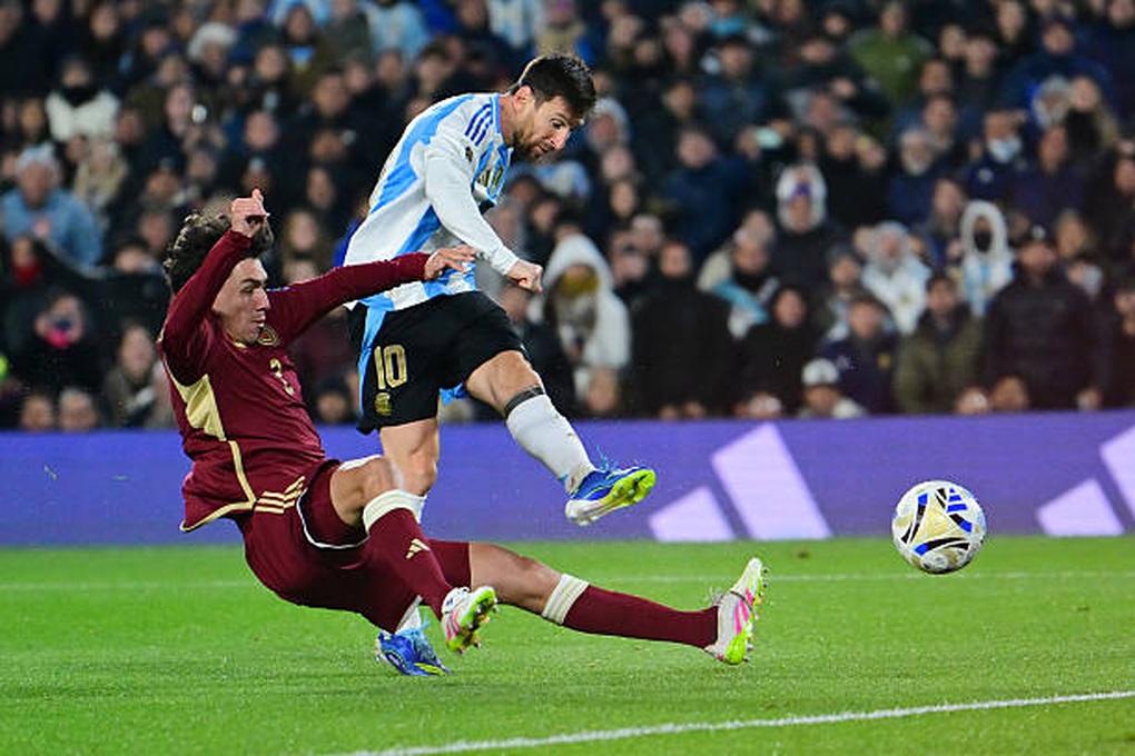 Messi được vinh danh sau khi kết thúc vòng loại World Cup 2026 của Nam Mỹ - 1 Messi được vinh danh sau khi kết thúc vòng loại World Cup 2026 của Nam Mỹ - 1