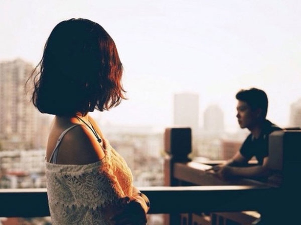 Gặp lại người yêu cũ, vừa nhìn thấy tôi cô ấy đã hốt hoảng dắt con bỏ chạy - 1 Gặp lại người yêu cũ, vừa nhìn thấy tôi cô ấy đã hốt hoảng dắt con bỏ chạy - 1