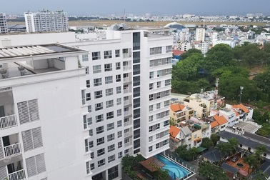 Phí bảo trì chung cư, miếng mồi béo bở để các bên xâu xé