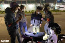 Hà Nội: Cảnh sát hóa trang bắt giữ 14 đối tượng đi xe lạng lách, đánh võng