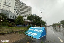 Quảng Ninh thiệt hại rất nặng nề, cửa kính Nhà khách Tỉnh ủy gần như vỡ hết