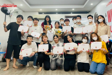 Langmaster ứng dụng kỷ luật và lộ trình thích hợp, tăng chất lượng giảng dạy