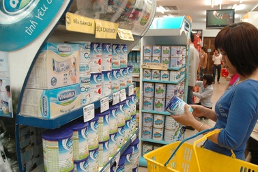 Chính thức kết thúc bình ổn giá sữa