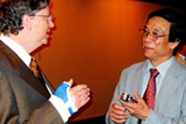 Bill Gates: "Việt Nam có hệ thống tiêm chủng mở rộng tốt nhất thế giới"