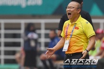 Báo Hàn Quốc tiếc cho Việt Nam sau khi lỡ huy chương đồng Asiad 2018