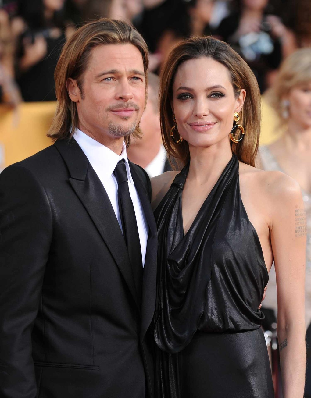Nỗi day dứt của Brad Pitt khi hôn nhân với Angelina Jolie đổ vỡ - 1 Nỗi day dứt của Brad Pitt khi hôn nhân với Angelina Jolie đổ vỡ - 1