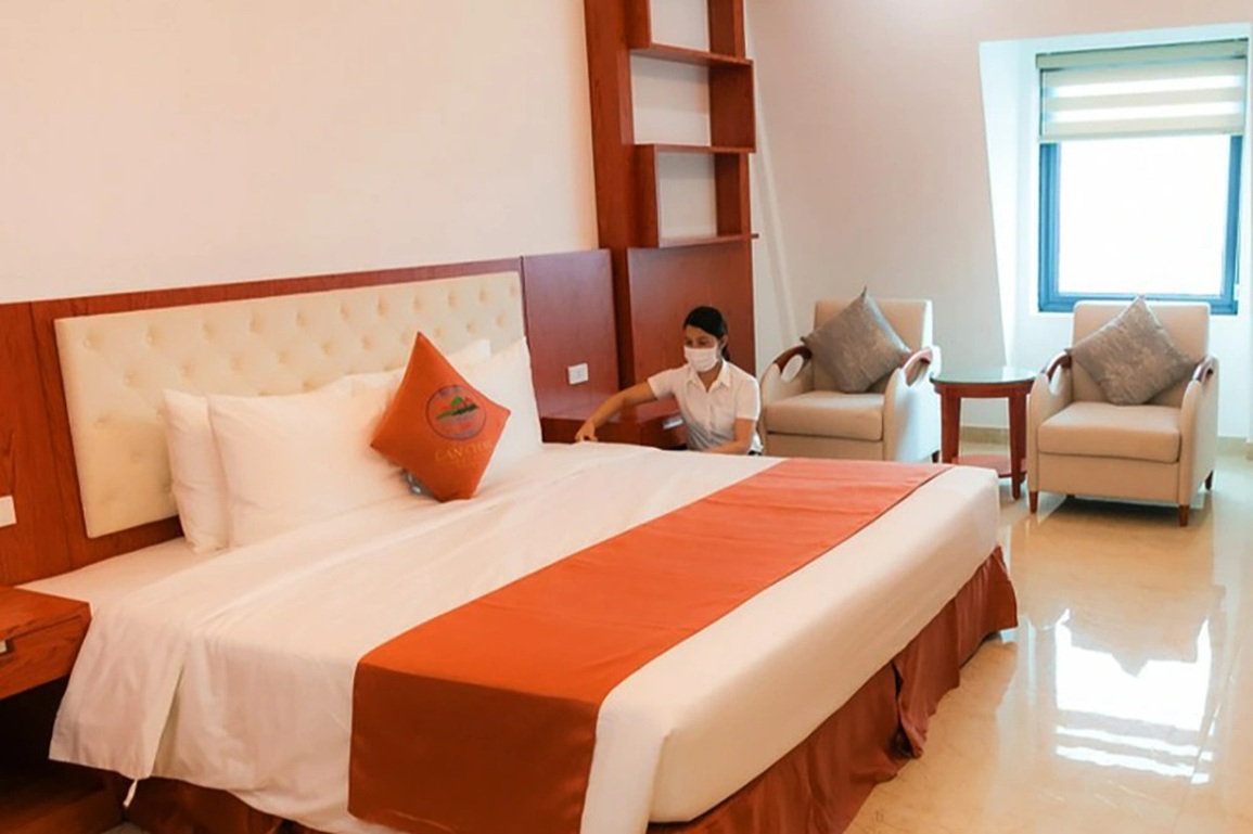 Nhân lực cho mùa du lịch: Lương tháng tới 100 triệu đồng, vẫn khó tuyển! - 4 Nhân lực cho mùa du lịch: Lương tháng tới 100 triệu đồng, vẫn khó tuyển! - 4