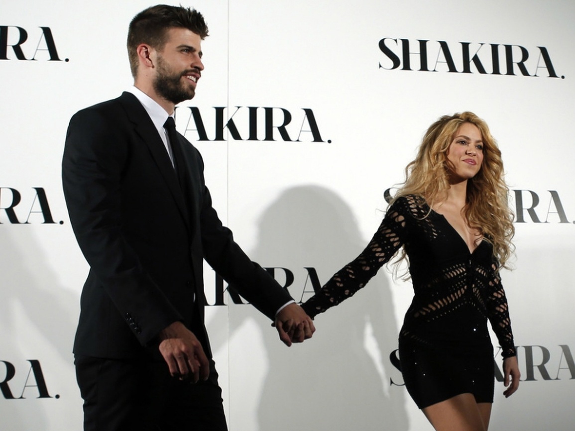 Rộ tin bạn trai kém 10 tuổi phản bội Shakira - 2 Rộ tin bạn trai kém 10 tuổi phản bội Shakira - 2