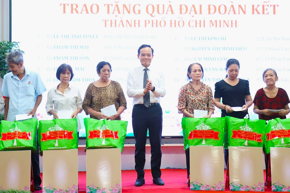 Bí thư Trần Lưu Quang: Hạnh phúc của TPHCM không chỉ đến từ những dự án lớn - 1