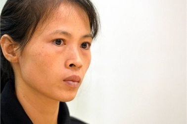 Người Singapore góp tiền giúp vợ người Việt tử nạn