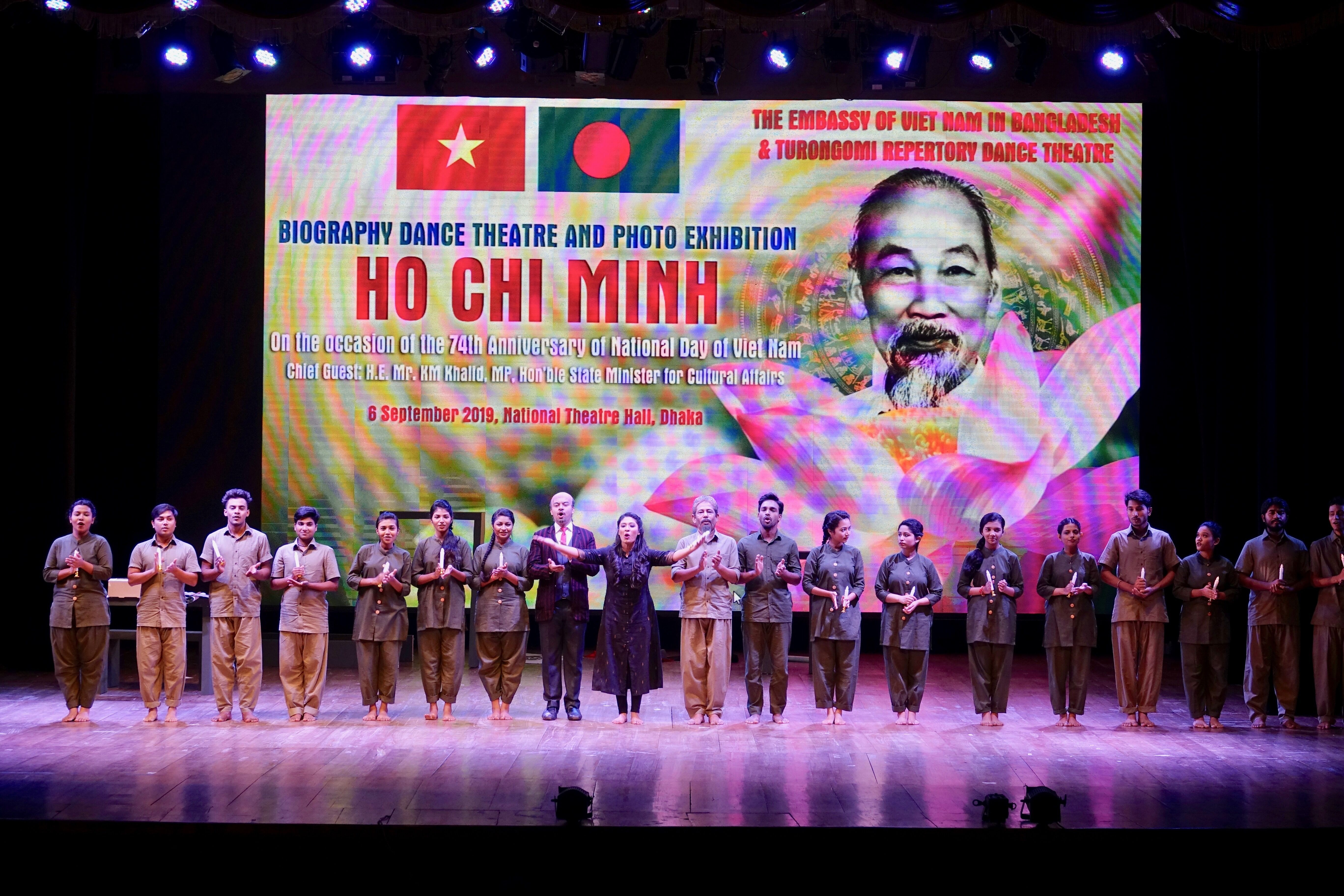 "Hồ Chí Minh là hình mẫu một chính trị gia đầy cống hiến"