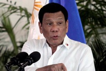 Tổng thống Philippines cho phép người dân bắn quan chức tham nhũng