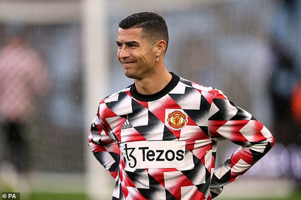 C.Ronaldo bị loại khỏi đội hình Man Utd, có khả năng ra đi sớm - 1 C.Ronaldo bị loại khỏi đội hình Man Utd, có khả năng ra đi sớm - 1