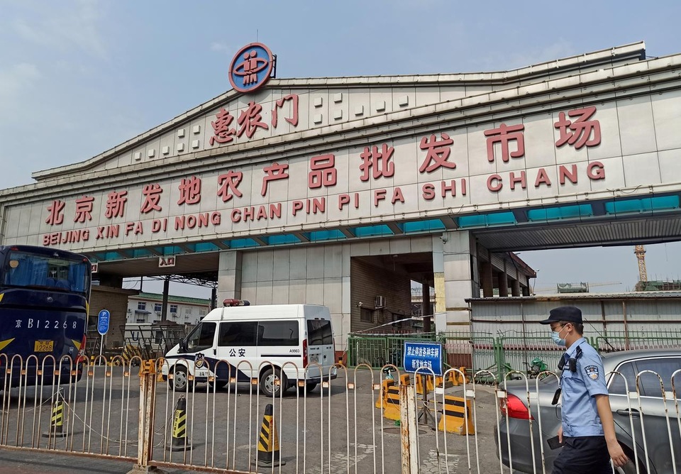 Số ca Covid-19 tăng vọt, Trung Quốc lo làn sóng lây nhiễm thứ hai - 1 Số ca Covid-19 tăng vọt, Trung Quốc lo làn sóng lây nhiễm thứ hai - 1