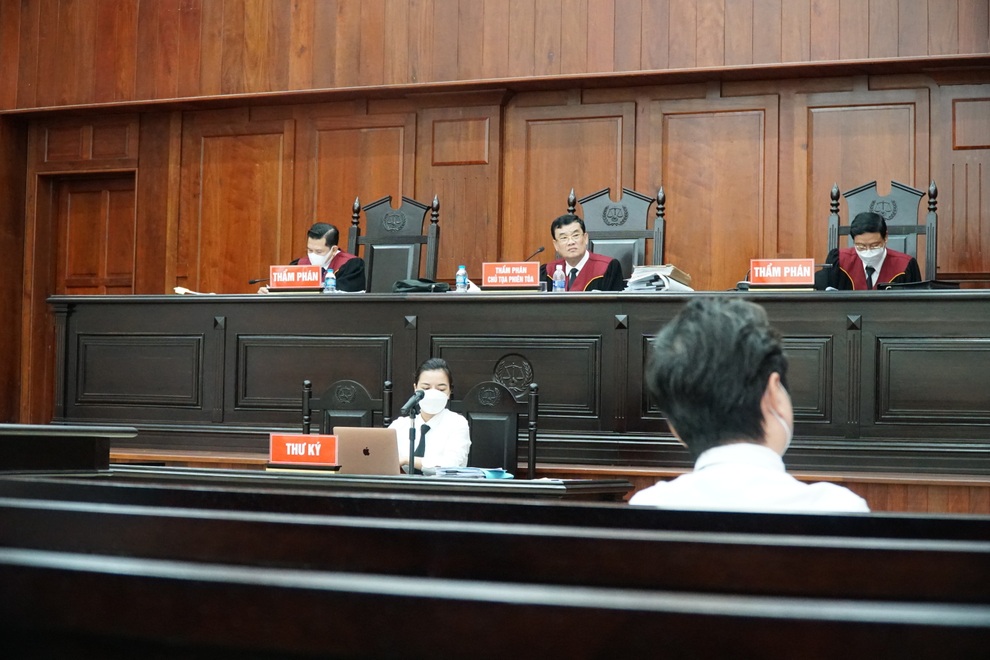 Y án sơ thẩm, ông Nguyễn Thành Tài lãnh 8 năm tù - 4 Y án sơ thẩm, ông Nguyễn Thành Tài lãnh 8 năm tù - 4