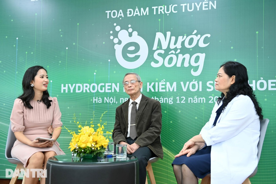 Tọa đàm trực tuyến: Nước hydrogen ion kiềm với sức khỏe - 3 Tọa đàm trực tuyến: Nước hydrogen ion kiềm với sức khỏe - 3