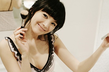 Bản sao của Song Hye Kyo chụp ảnh gợi cảm