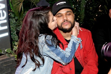The Weeknd xóa hết ảnh Selena Gomez