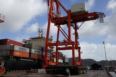 Buộc Cảng Quy Nhơn trả lại hơn 420 triệu tiền chênh lệch cho khách hàng