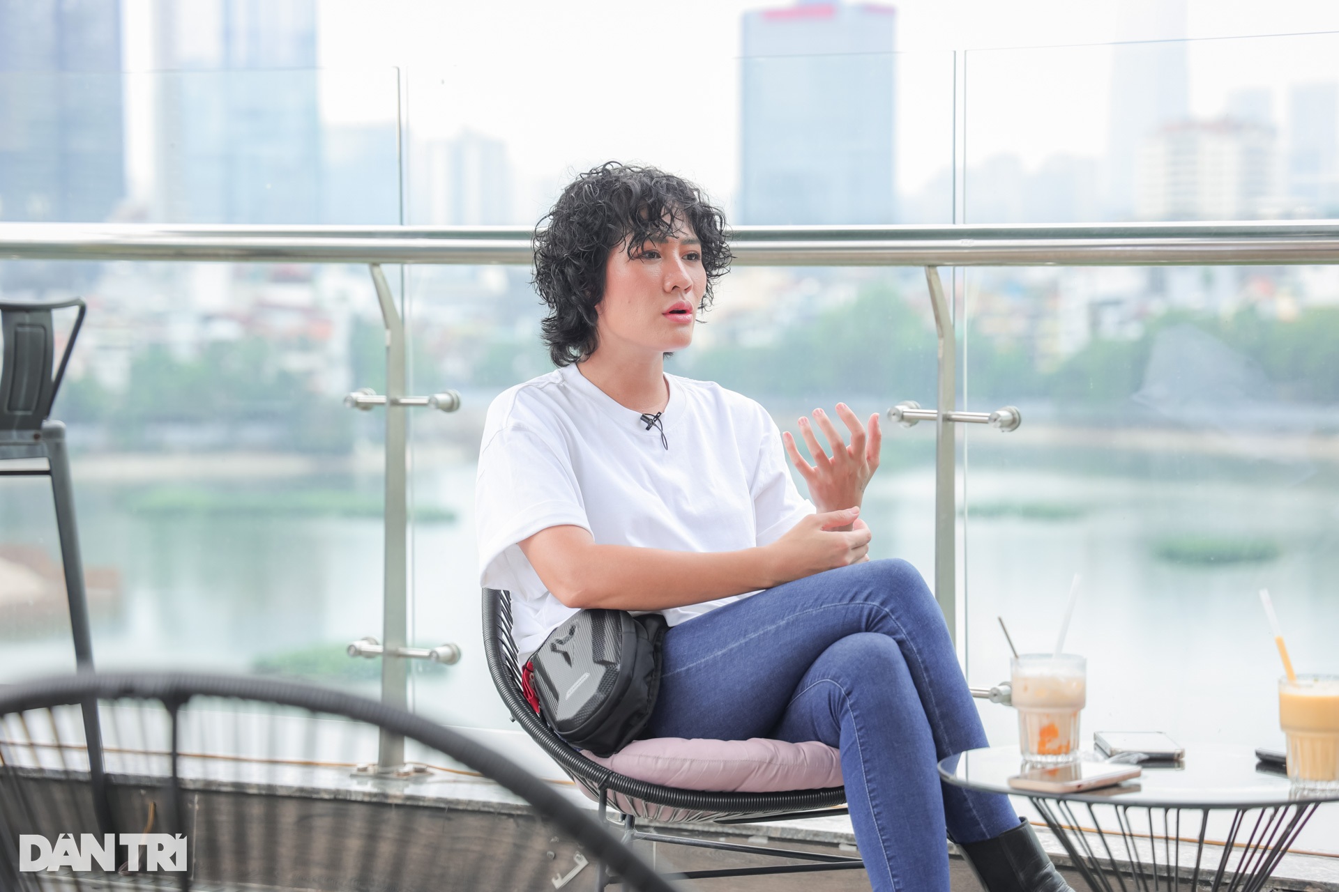 Minh Cúc Độc đạo: Đời thường ngầu, không cần đàn ông - 5 Minh Cúc Độc đạo: Đời thường ngầu, không cần đàn ông - 5