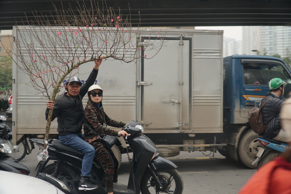 Giao thông kẹt cứng tại cửa ngõ Thủ đô - 9 Giao thông kẹt cứng tại cửa ngõ Thủ đô - 9