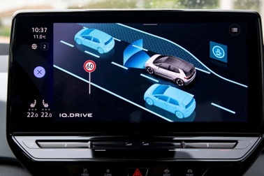 Ô tô càng "hiện đại", chủ xe càng thiệt