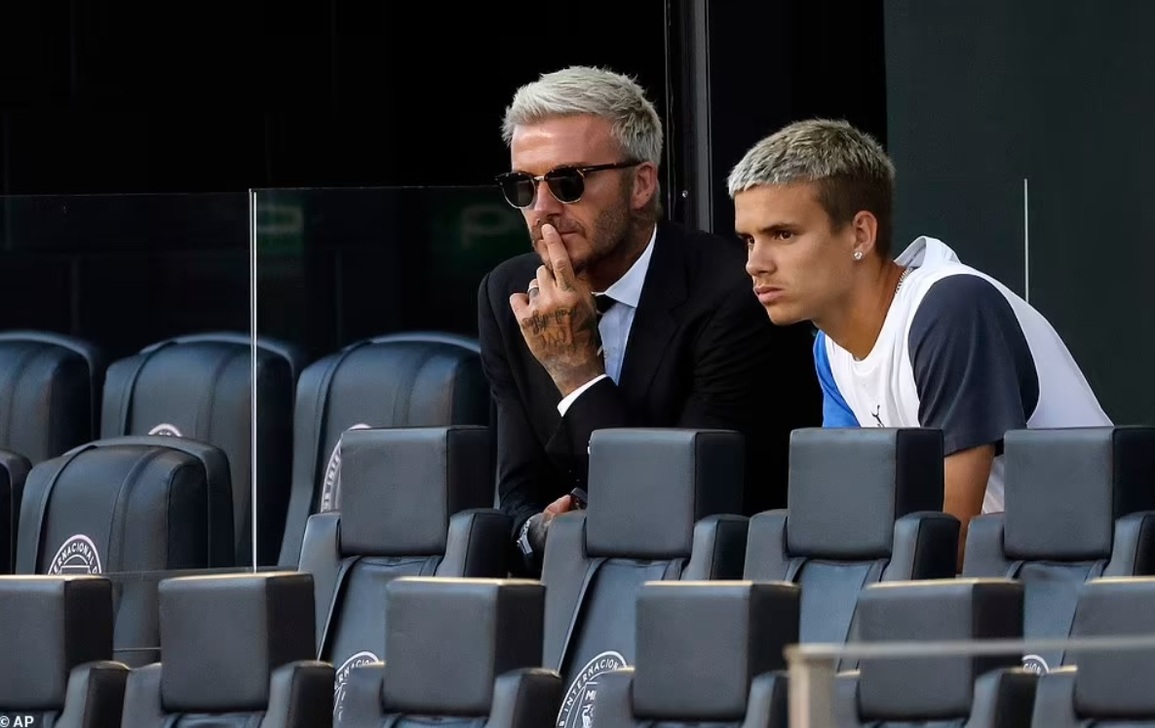 David Beckham chính thức gặp mặt gia đình của bạn gái cậu hai - 5 David Beckham chính thức gặp mặt gia đình của bạn gái cậu hai - 5