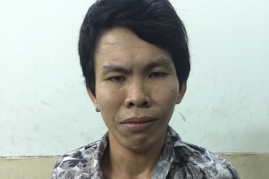 Đặc nhiệm đạp ngã tên cướp lúc rạng sáng