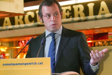 Chủ tịch Barcelona biển thủ 40 triệu euro từ thương vụ Neymar?