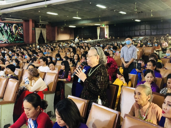 Chủ tịch tỉnh Thừa Thiên Huế: Xây dựng chợ Đông Ba thành điểm đến “không lo về giá” - Ảnh 1. Chủ tịch tỉnh Thừa Thiên Huế: Xây dựng chợ Đông Ba thành điểm đến “không lo về giá” - Ảnh 1.